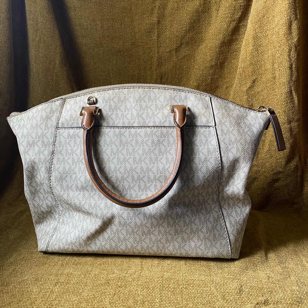 Large MK Signature Handbag - Picture 4 of 6